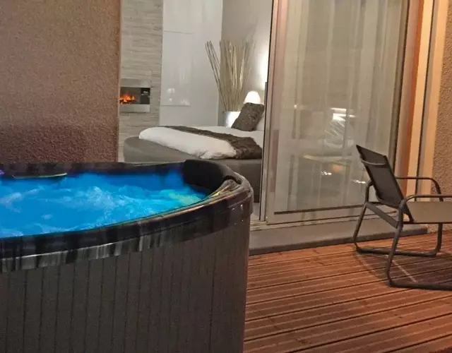 LOFT SPA - Côté château.