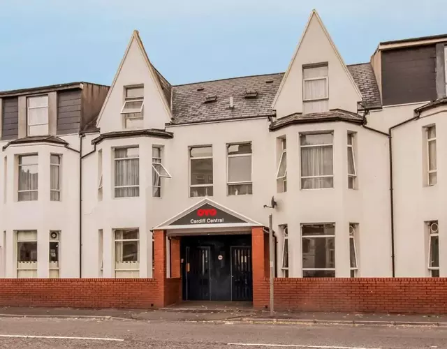 Cardiff Central Hotel By Belvilla