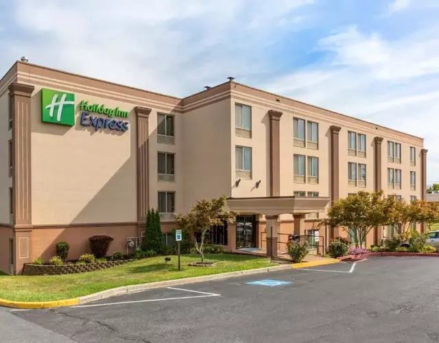 Holiday Inn Express Harrisburg SW - Mechanicsburg by IHG