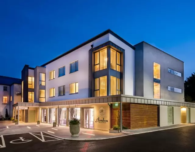Avalon House Hotel