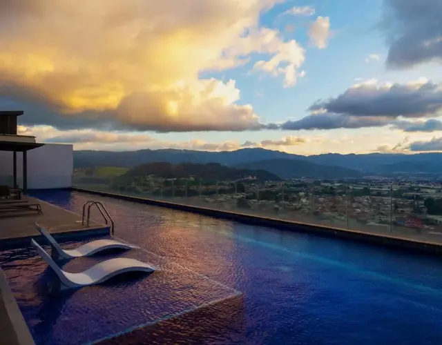 iFreses, Study Full equipped whith Pool, air- conditioning, spectacular view of the city, parking with additional payment