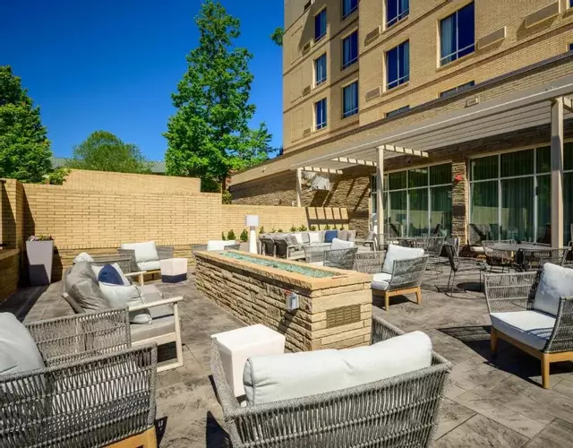 Courtyard by Marriott Raleigh Cary Crossroads