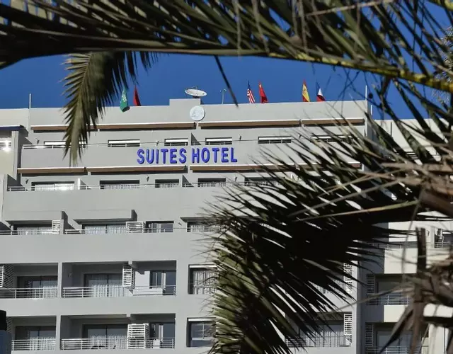 Le Yacht Suites Hotel