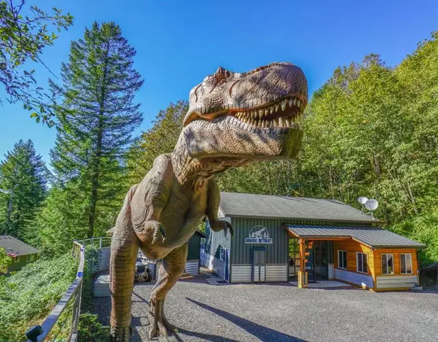 Jurassic Retreat - Epic Dinosaur Family Stay