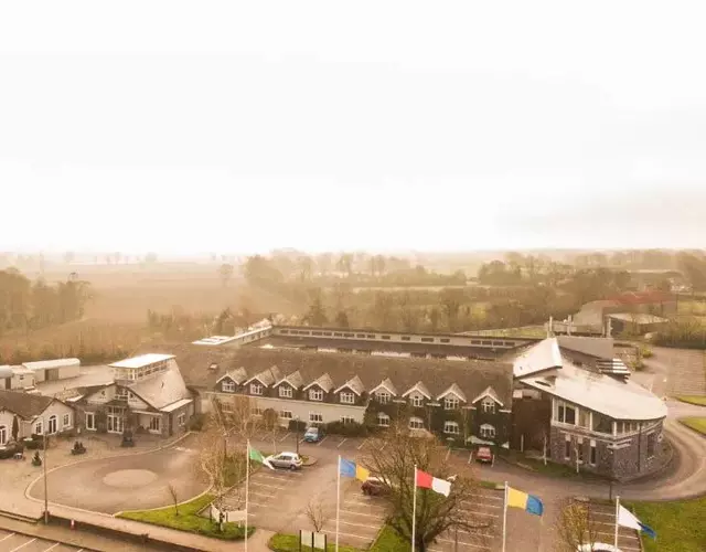 Horse & Jockey Hotel