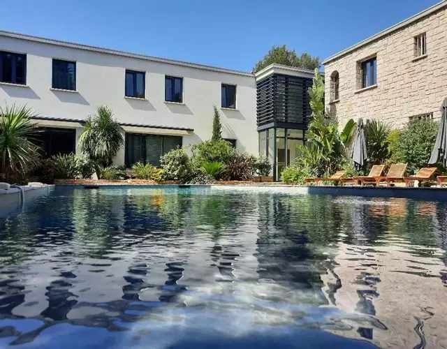 Hôtel Particulier Cassis - HPC Suites Cassis Centre - Parking Securisé & Piscine Chauffée