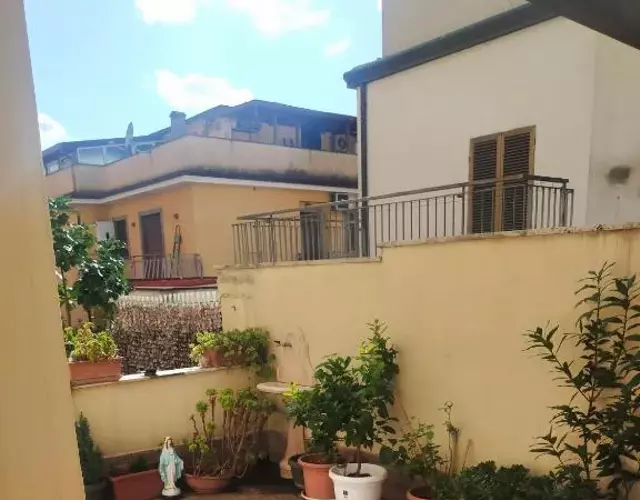 loft indipendente con giardino a Roma Tor vergata