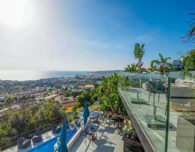 Bluehillsitges - Only Adults