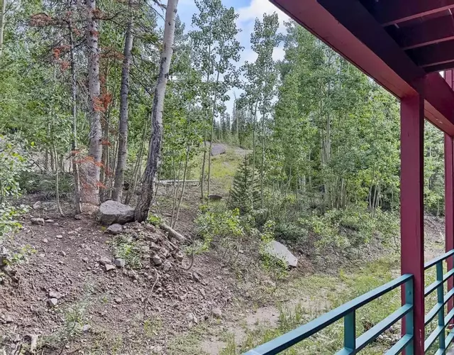 Giant Steps 68 ski in out