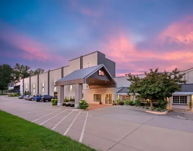 Best Western Plus Longbranch Hotel & Convention Center