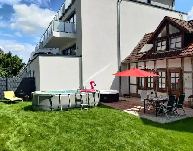 Ferien im Fachwerkhaus mit Heimkino & Fitnessraum & Pools