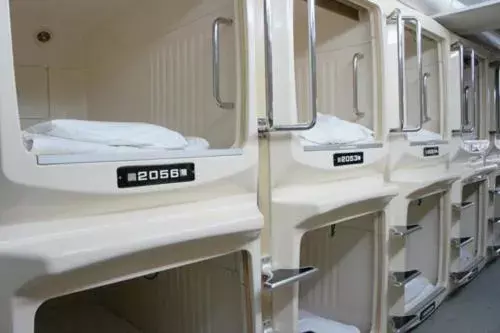 Men Only Capsule Room & Sauna, Bathhouse, gim 男性専用サウナ&カプセル Minami Gakugeidai