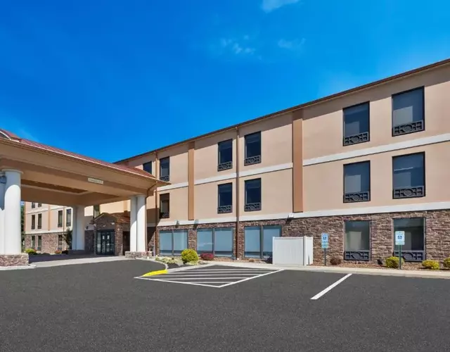 Holiday Inn Express Chillicothe East by IHG