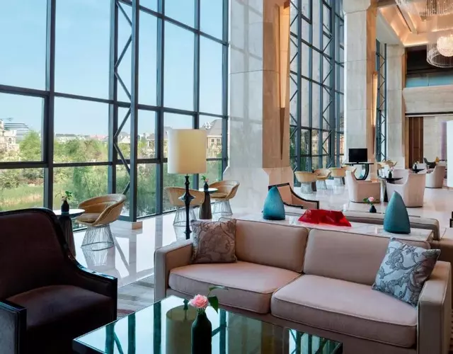 Sheraton Changchun Jingyuetan Hotel