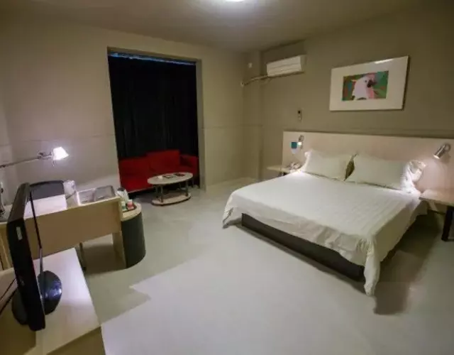 Jinjiang Inn Changzhou, Tianning Temple