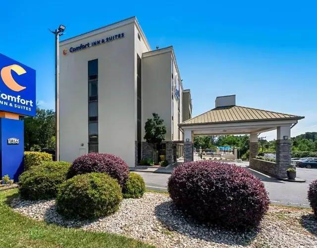 Comfort Inn & Suites Durham near Duke University