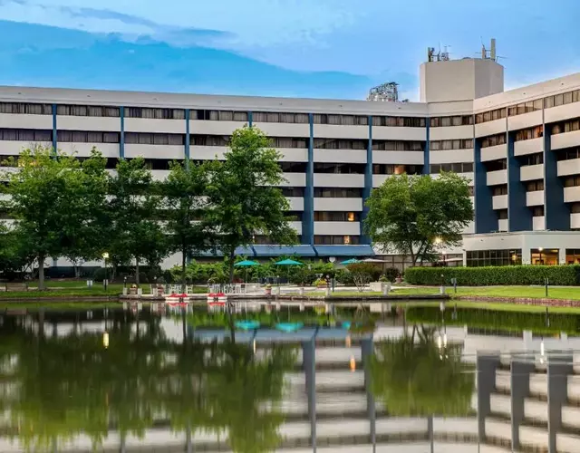 DoubleTree Suites by Hilton Raleigh-Durham