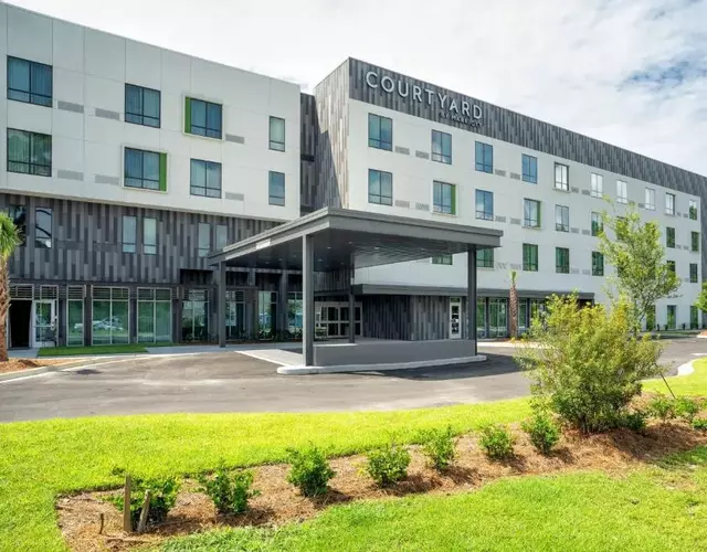 Courtyard by Marriott Charleston-North Charleston