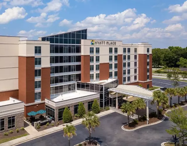 Hyatt Place Charleston Airport / Convention Center