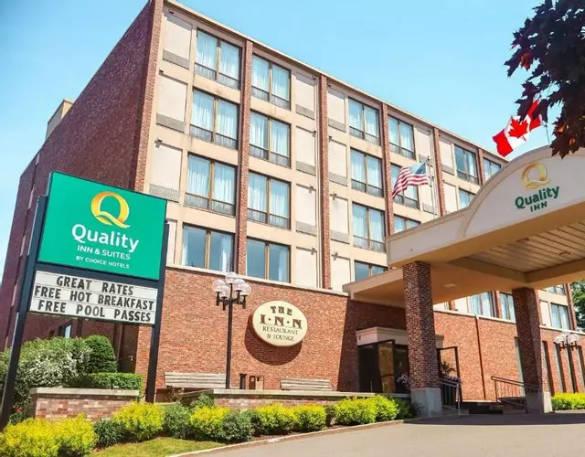 Quality Inn & Suites Downtown