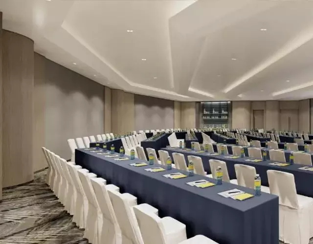 voco Chengdu Chunxi Road by IHG
