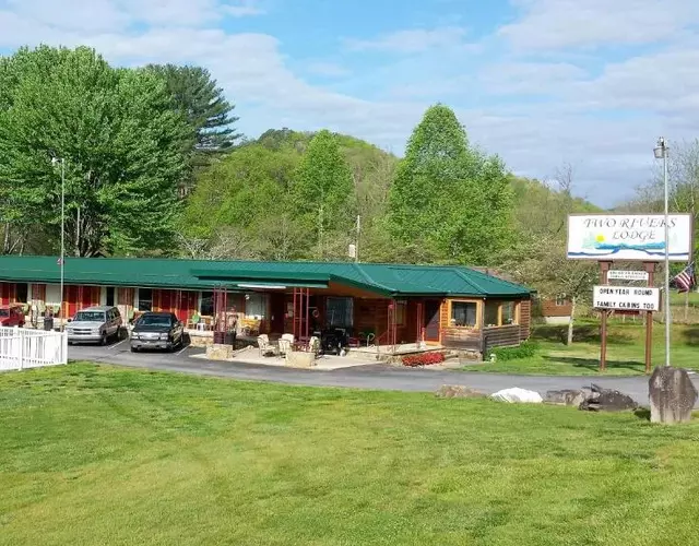 Two Rivers Lodge