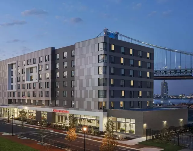 Hilton Garden Inn Camden Waterfront Philadelphia