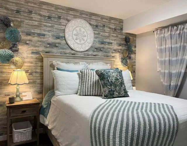 Harrison Lakeside Retreat