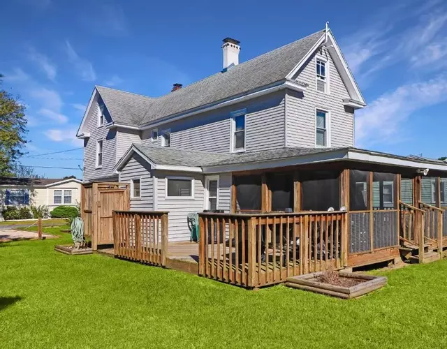 Blue Point - Pet friendly with Outdoor shower!