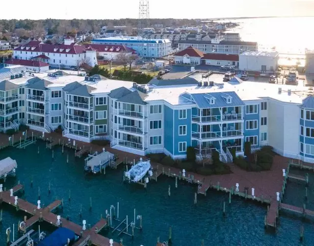 Sunset Bay Villa 118 - Waterfront, Deep-water boat slip!