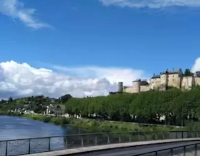 T3 Intime et Central, Entre Deux Rives de la Ville