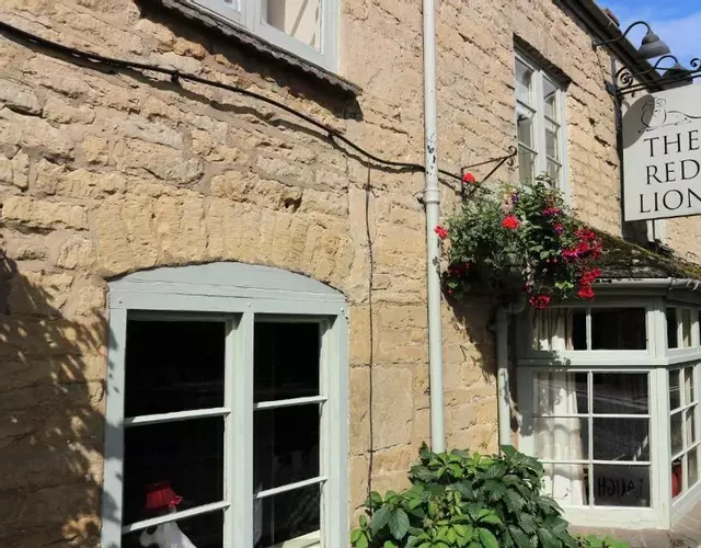 The Red Lion Inn