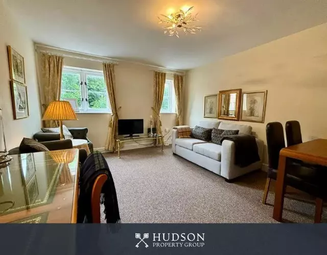 2 Bed Shrewsbury Apartment in Great Location