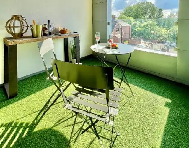 Apartment Twelve