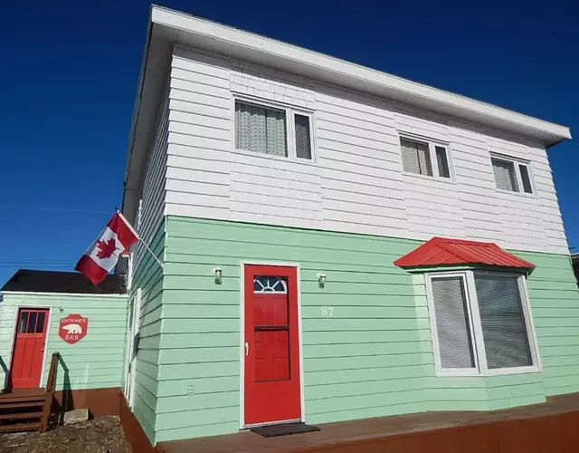 Polar Bear Bed and Breakfast