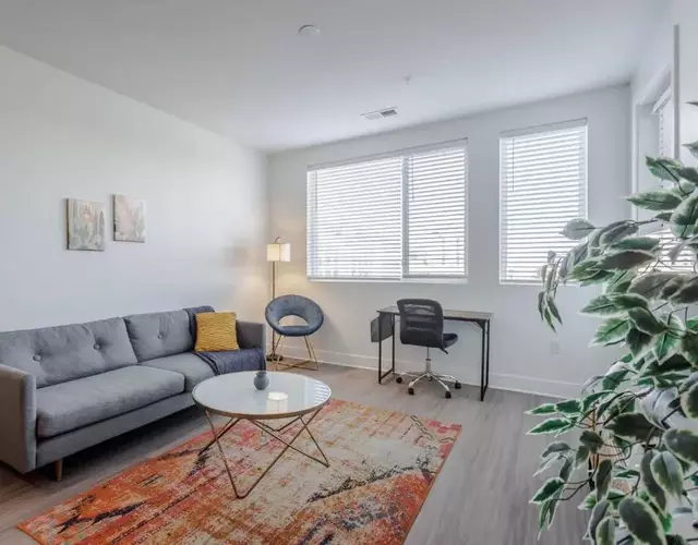 Cozysuites l Luxe 2BR in Downtown Cincinnati #3