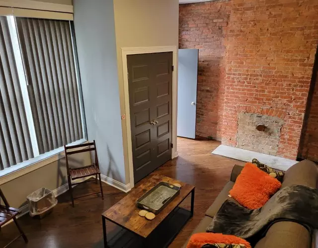 Modern Rustic split level with balcony
