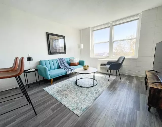 Sleepover Downtown Cincinnati 1BD 1BA Apartments