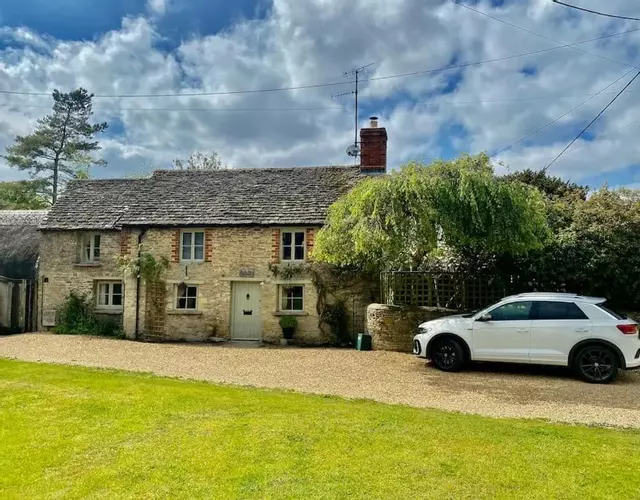 Luxury Cottage Dog friendly with Hot Tub