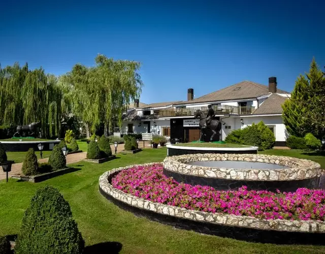 Hotel Conde Rodrigo II by eme hoteles