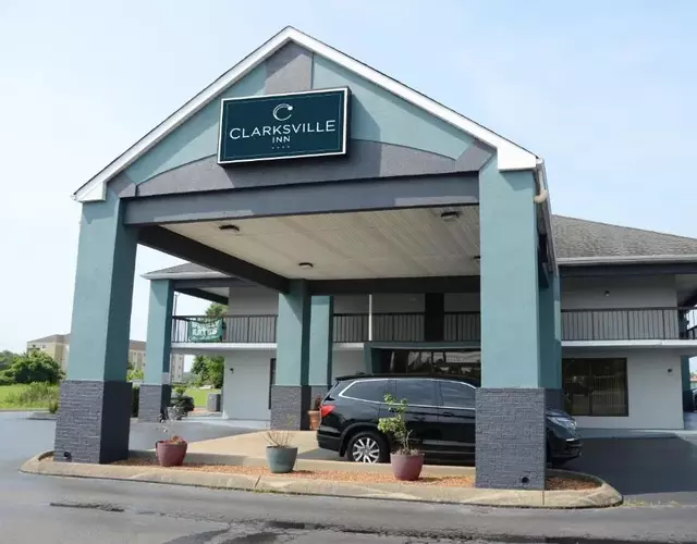 Clarksville Inn