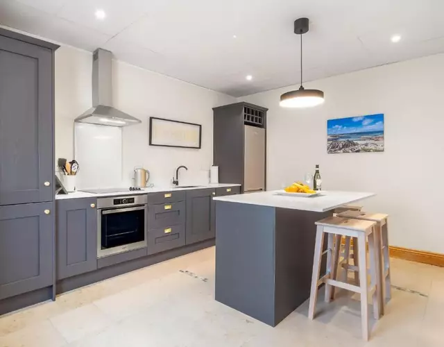 1 Chapel Lane House Clifden