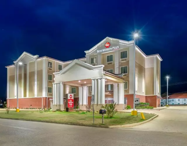 Best Western Plus Flowood Inn & Suites