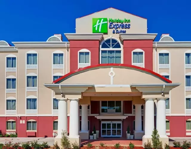 Holiday Inn Express Hotel & Suites Byram by IHG