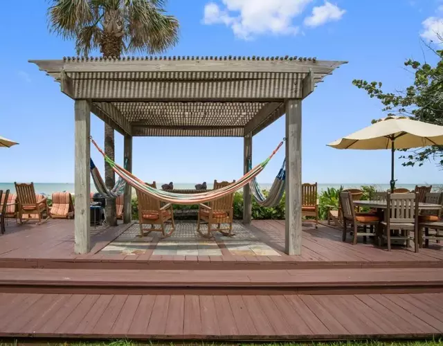 Beach Place Guesthouses