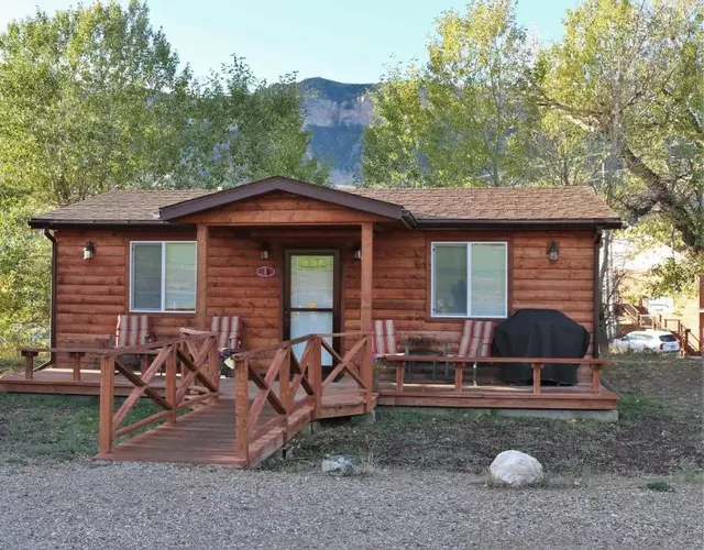 Eycat Lodging Company Guest House