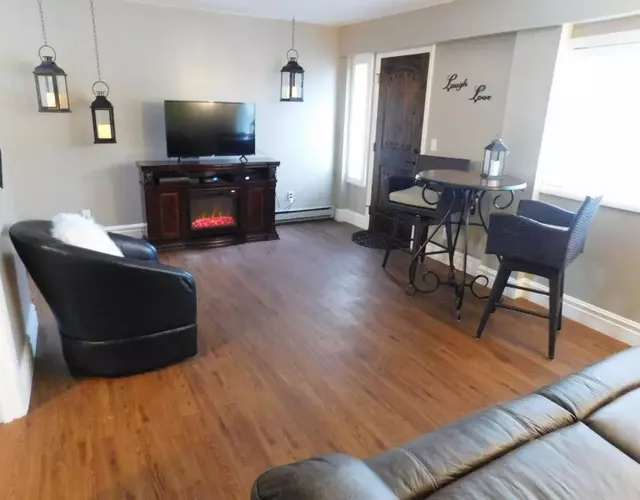 Secret Cottage Yellowstone 1 bd 2 beds dtwn #1