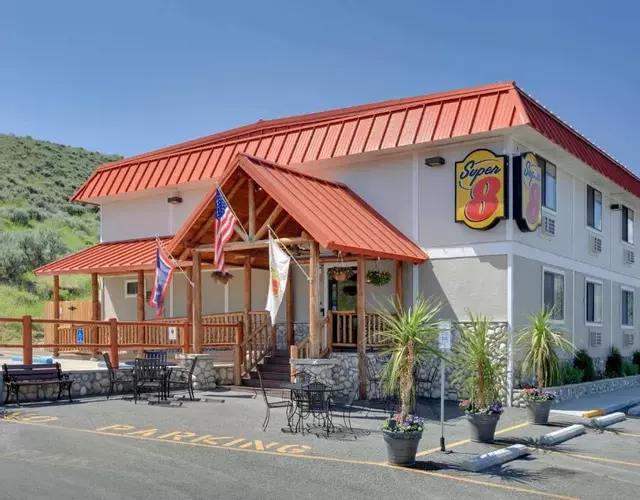 Super 8 by Wyndham Cody