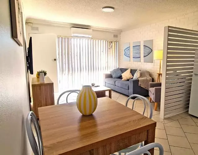 85 on First - Sawtell Apartments