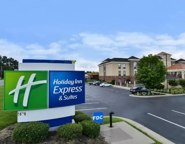 Holiday Inn Express Hotel & Suites Petersburg/Dinwiddie by IHG